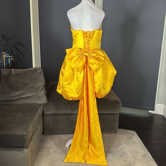 Short Yellow Strapless Homecoming Prom Dress Corset Back Bow Puffy Skirt Size M - Picture 4 of 14